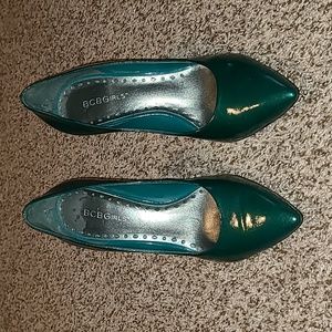 BCBGirls patent leather pumps size 7.5